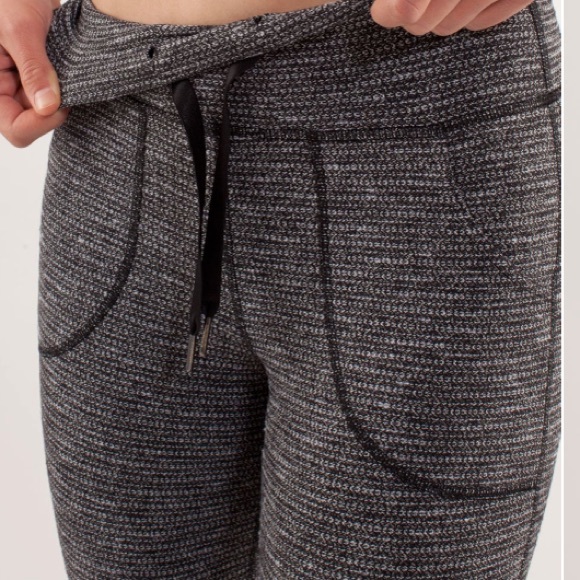 Lululemon skinny will pant size 6- pique - Picture 5 of 5